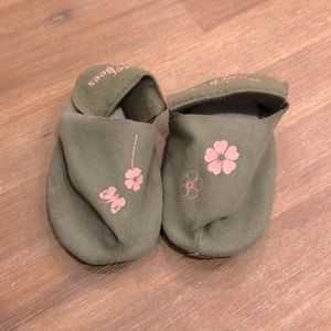 Scooter Bees Toddler Walking Shoe Sage Green / Pink Leather - 12-18 months